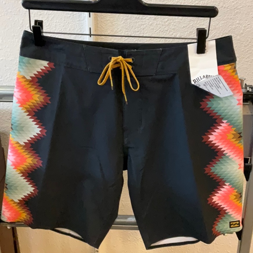 Billabong Men’s Board Short